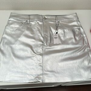 Express Metallic Mini Skirt - size 14